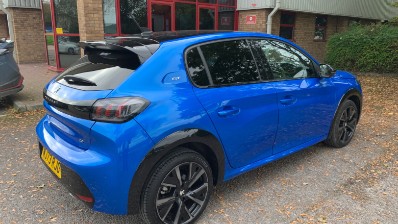 Peugeot 208 1.2 PureTech 100 GT 5dr EAT8 Petrol Hatchback